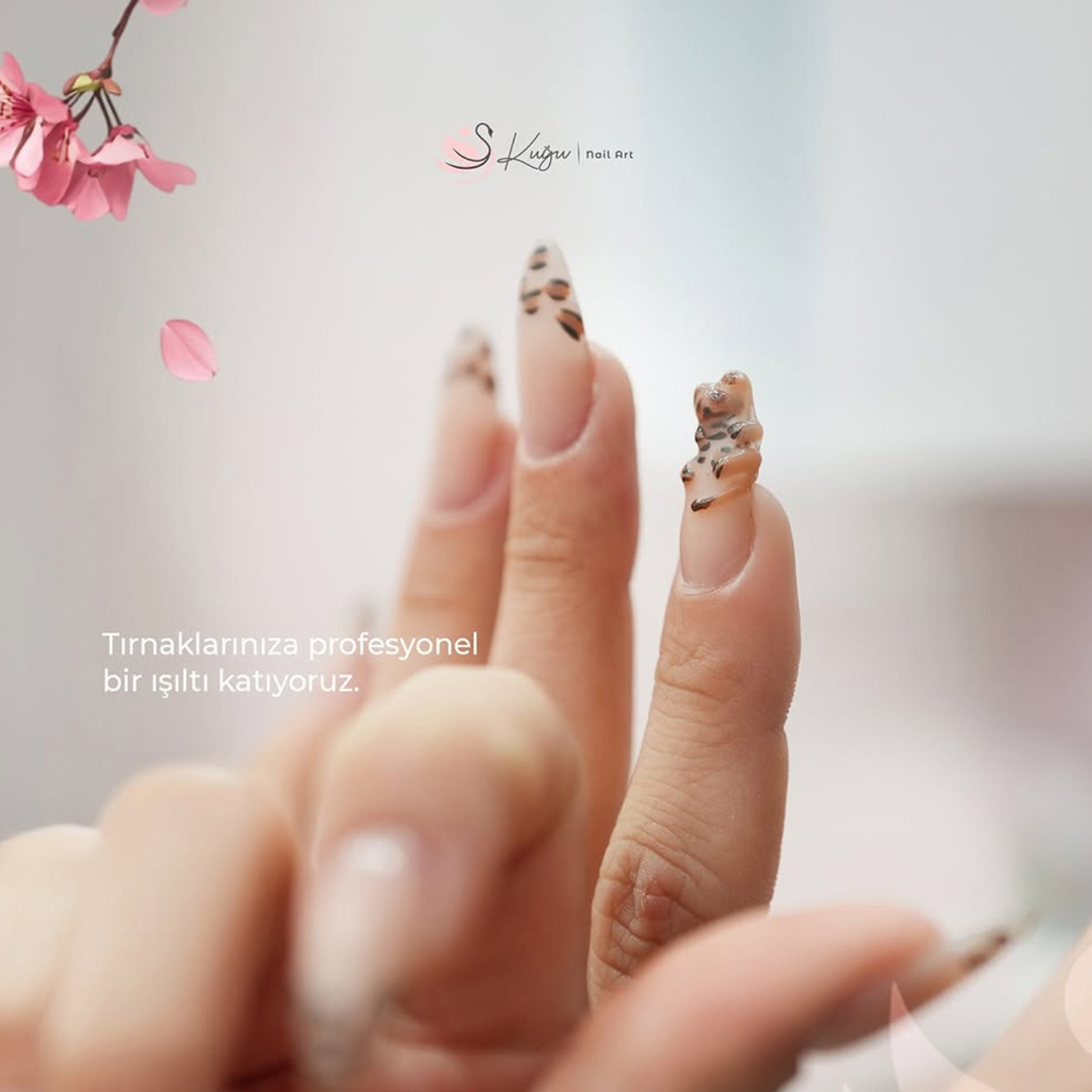 Kuğu Nail Art Tasarım 3